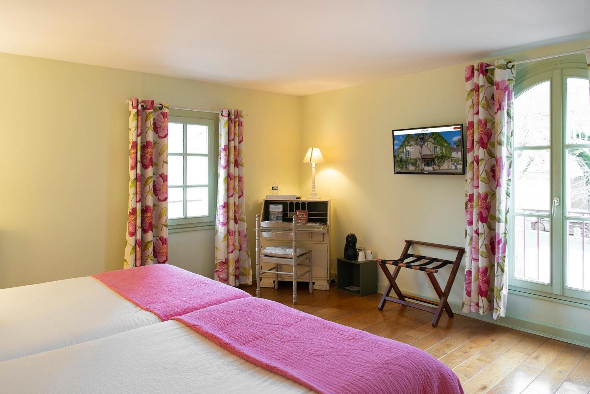 Logis Hotel Restaurant Relais De La Mothe Yzeures-sur-Creuse Exterior foto